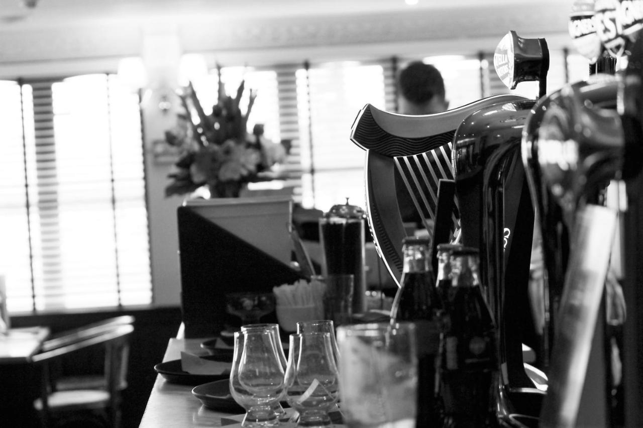 Fairway Hotel Bathgate Eksteriør bilde