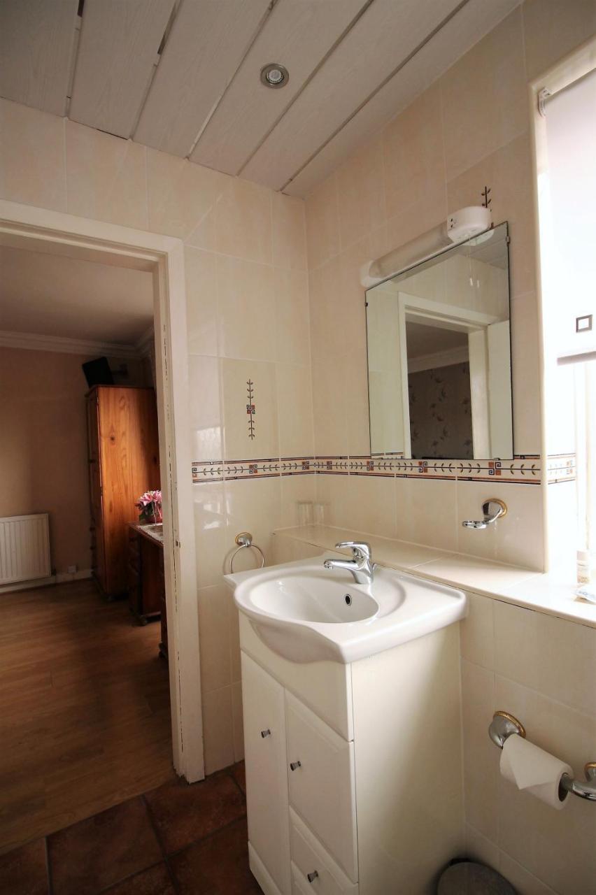 Fairway Hotel Bathgate Eksteriør bilde
